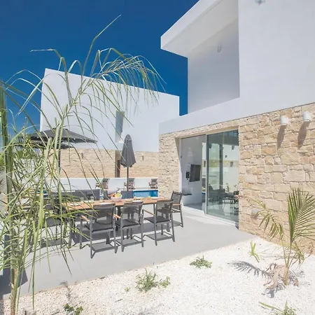 Willa The Ultimate 5 Star Holiday In With Private Pool And Close To The Beach 1546