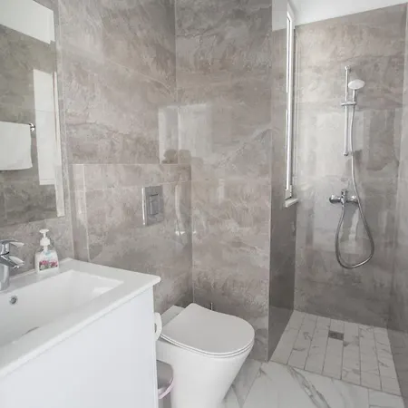 The Ultimate 5 Star Holiday In With Private Pool And Close To The Beach 1546