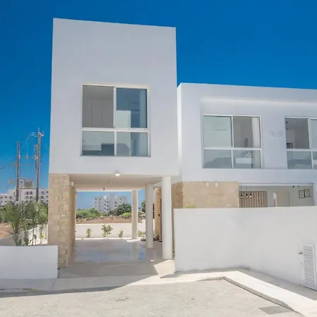 Villa The Ultimate 5 Star Holiday In With Private Pool And Close To The Beach 1546 Protaras